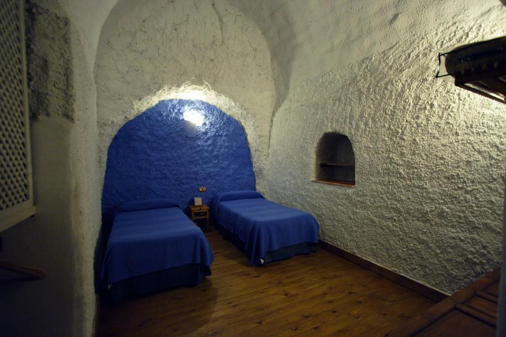 Casas Cueva Y Cortijo La Tala En Guadix Quarto foto