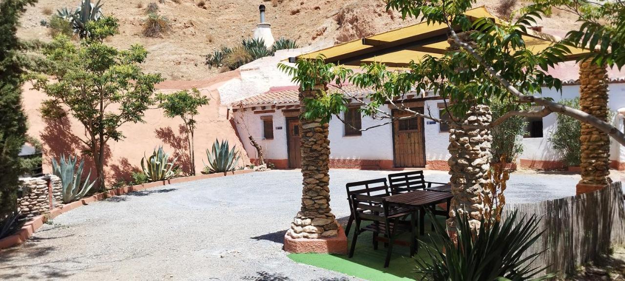Casas Cueva Y Cortijo La Tala En Guadix Exterior foto